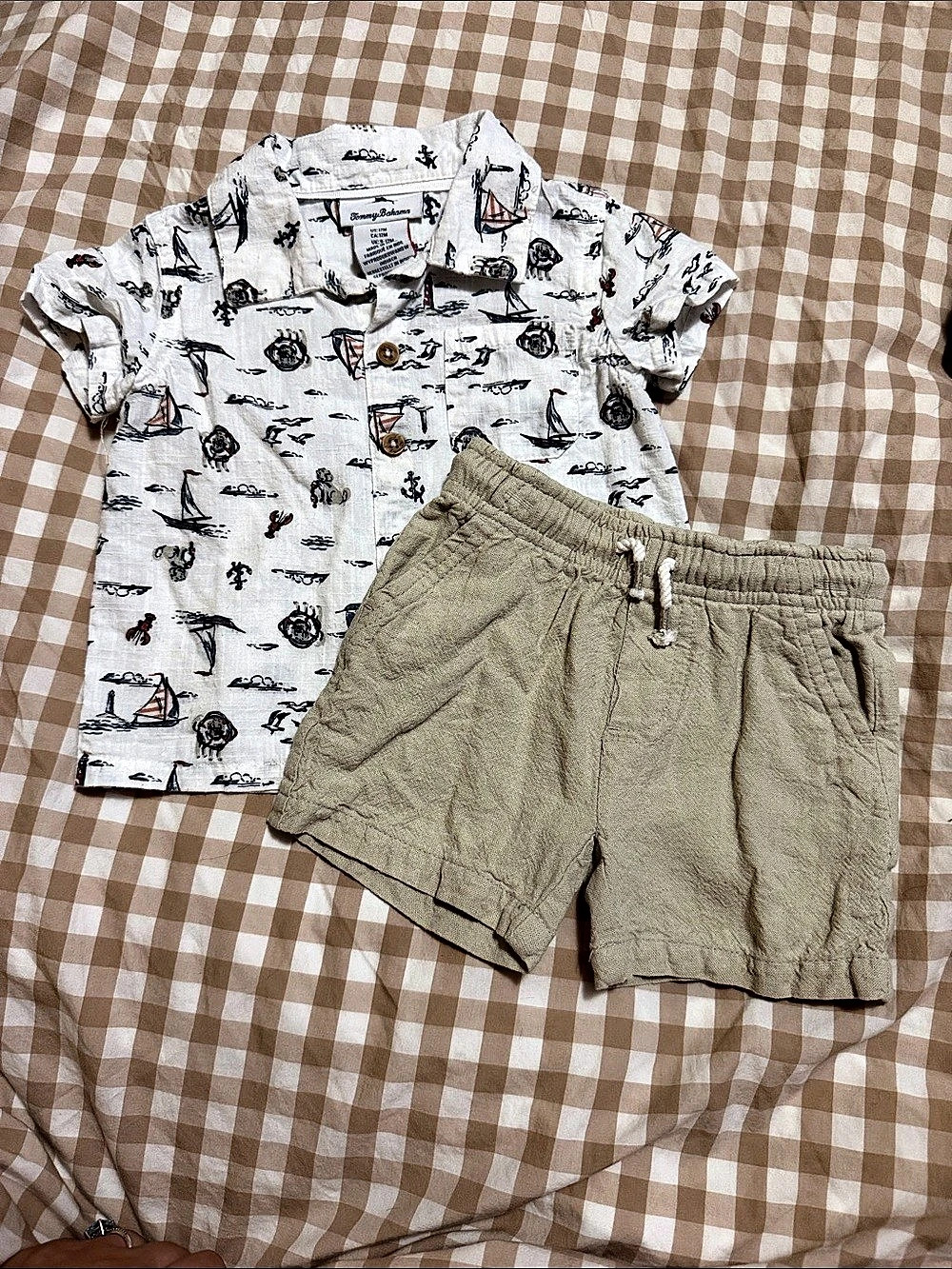 Tommy Bahama Baby Boys Animal Print Set Size 12M Like New